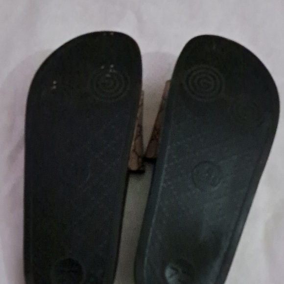 Gucci Black and Brown Bee Sandals - Picture 4 of 11